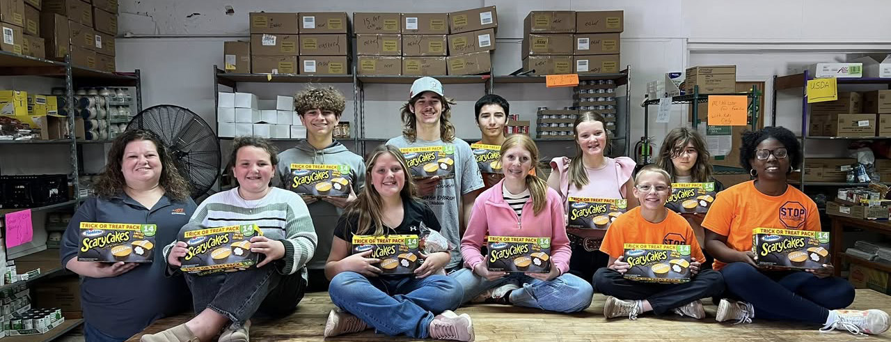 Cotton County 4-H Teens Serve With Heart!